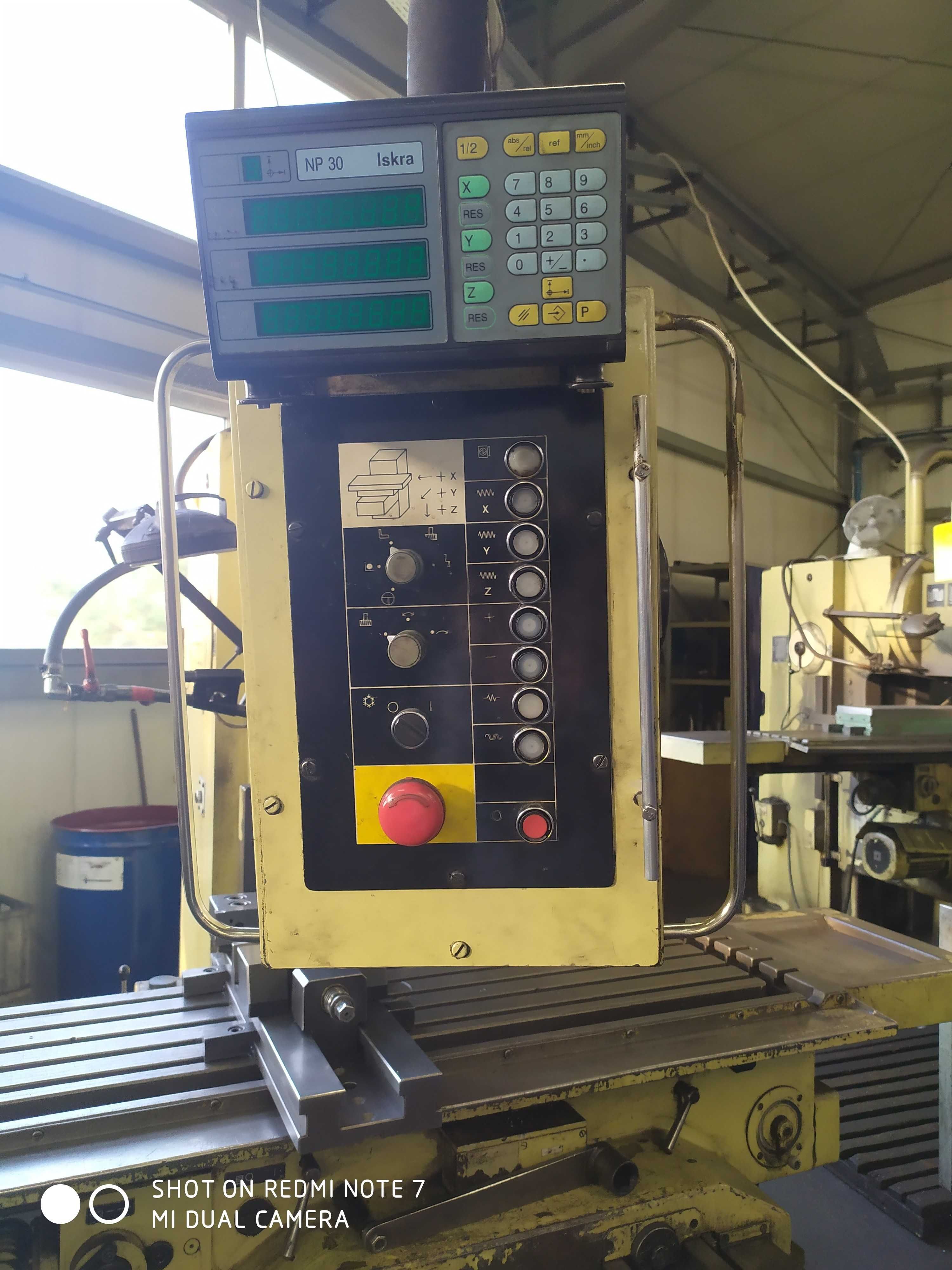 Frezarka pionowa F400 HECKERT