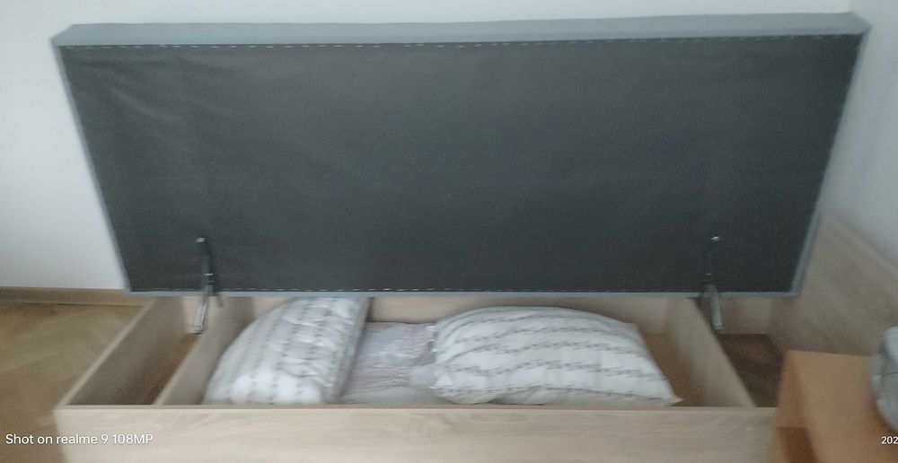 tapczan z pojemnikiem na pościel 100 zł