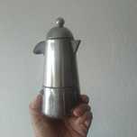 Cafeteira pequena em inox