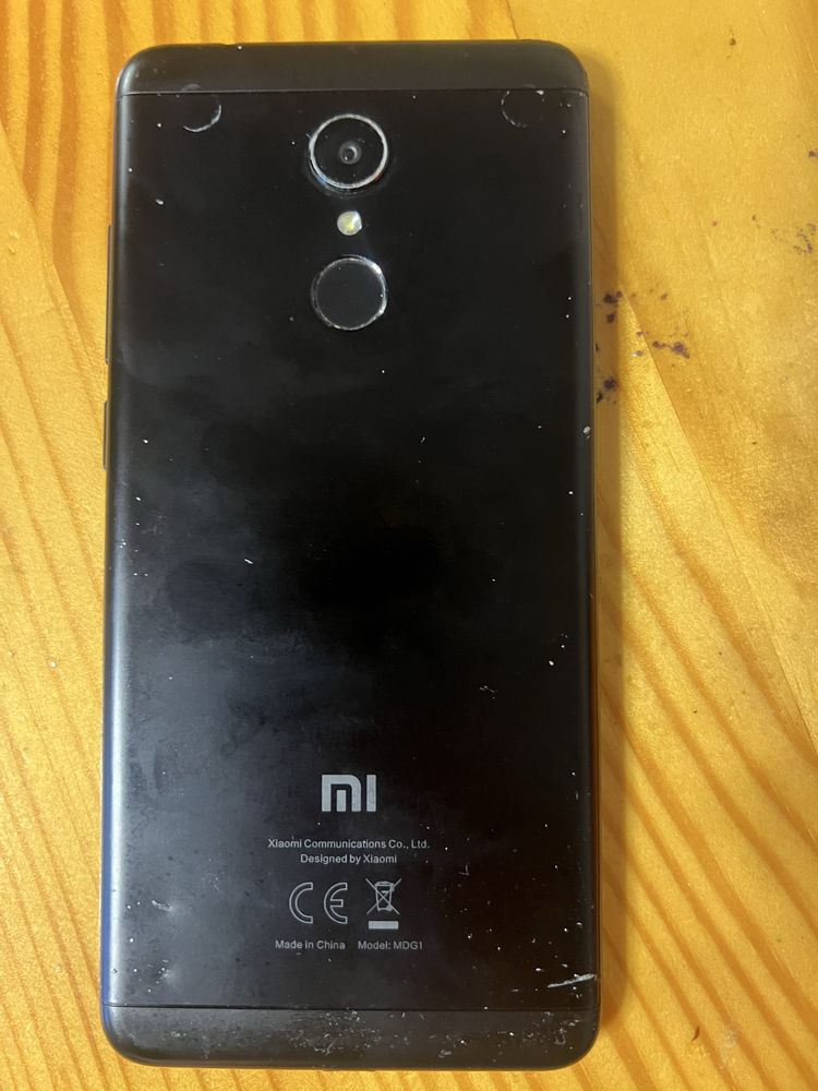 Смартфон Xaomi Redmi 5