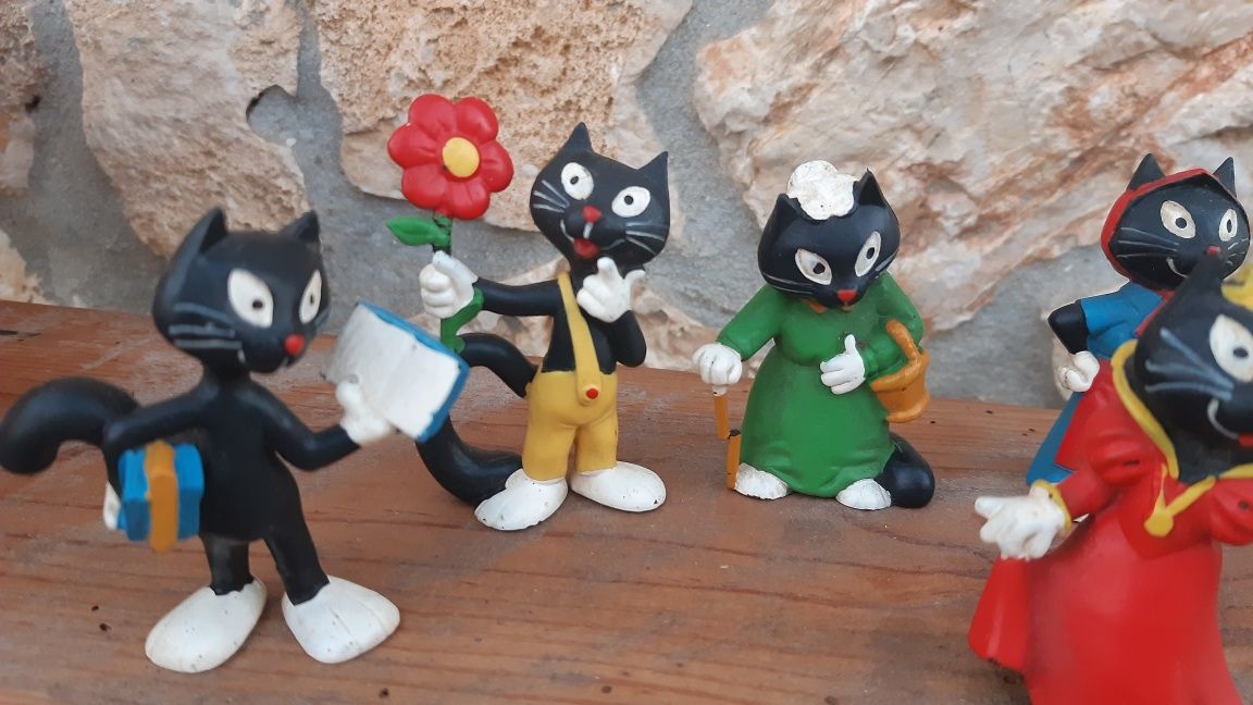 Bonecos pvc anos 80