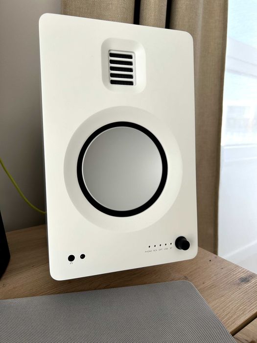 Aktywne kolumny podstawkowe / głośniki Kanto Tuk z Bluetooth i DAC