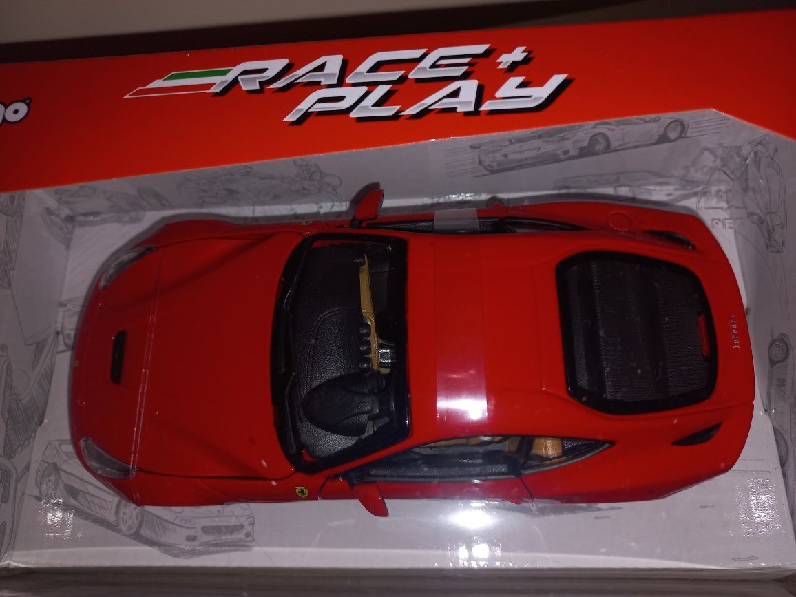 Bburago Ferrari F12 berlinetta,skala 1:24