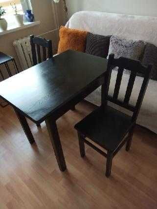 Stół Stół i dwa krzesła