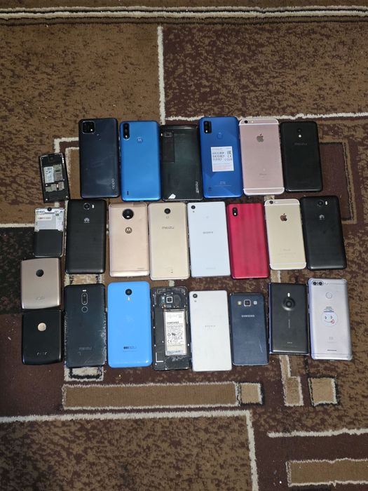 Телефоны под ремонт/запчасти