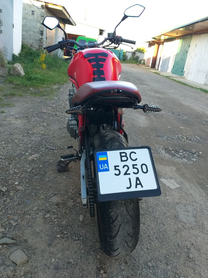 Suzuki Bandit Офіційний 600 кубів