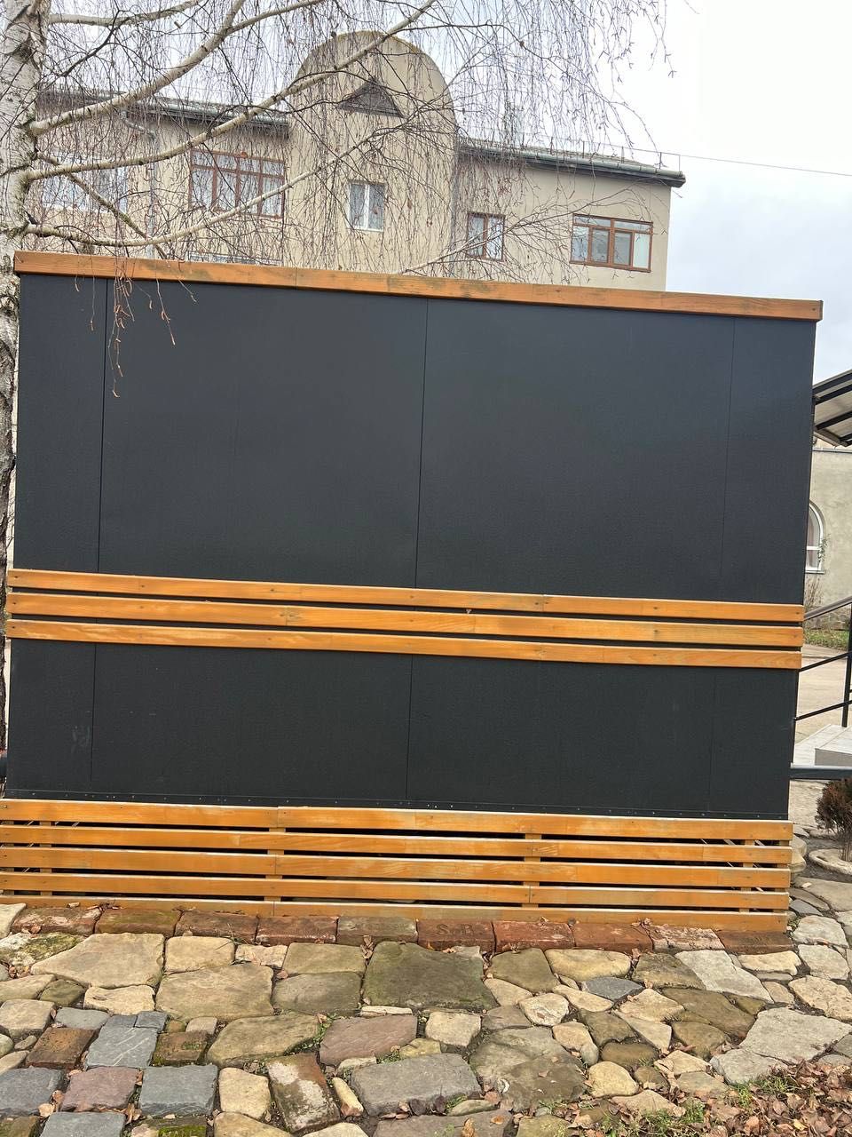 Торгівельний причіп з обладнанням