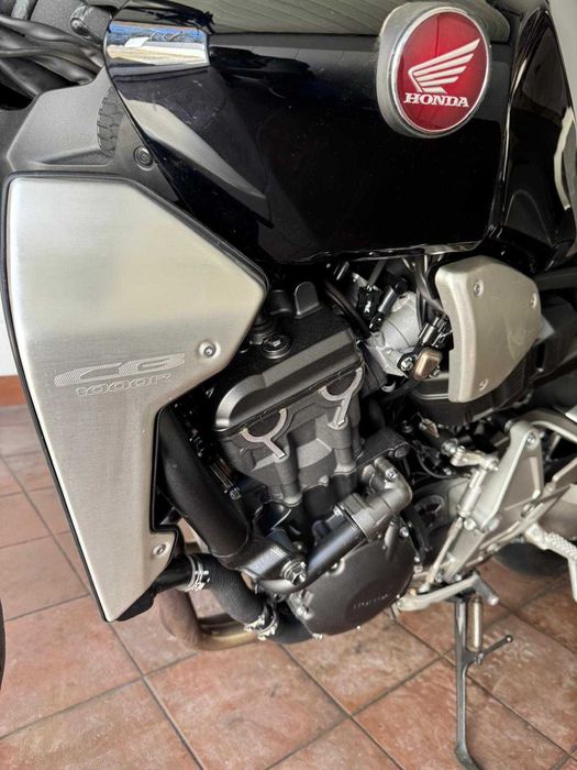 Mota HONDA CB 1000RA como nova