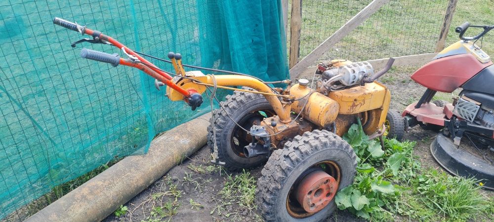 ПРОДАЮ Мотоблок МТЗ-12