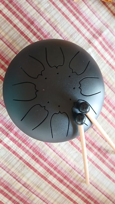 Tongue Drum formato em lotus