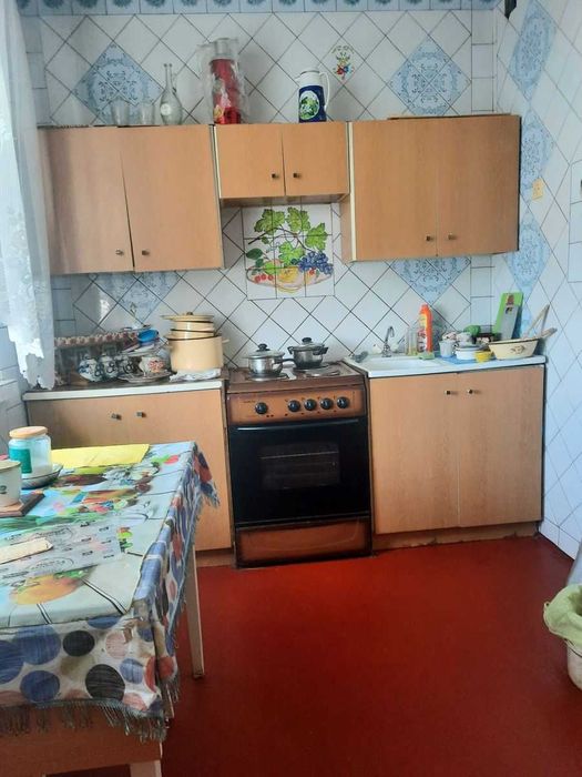 HE S4 Продам 3 комнатную квартиру метро Роганский ж/м ул. Луи Пастера