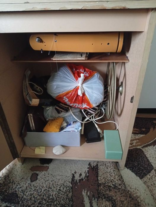 Maszyna do szycia Predom 466