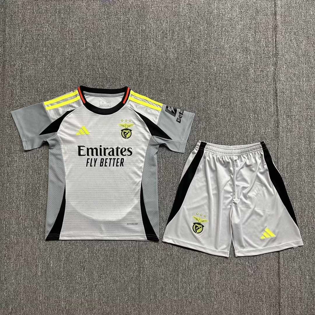 Equipamentos de futebol