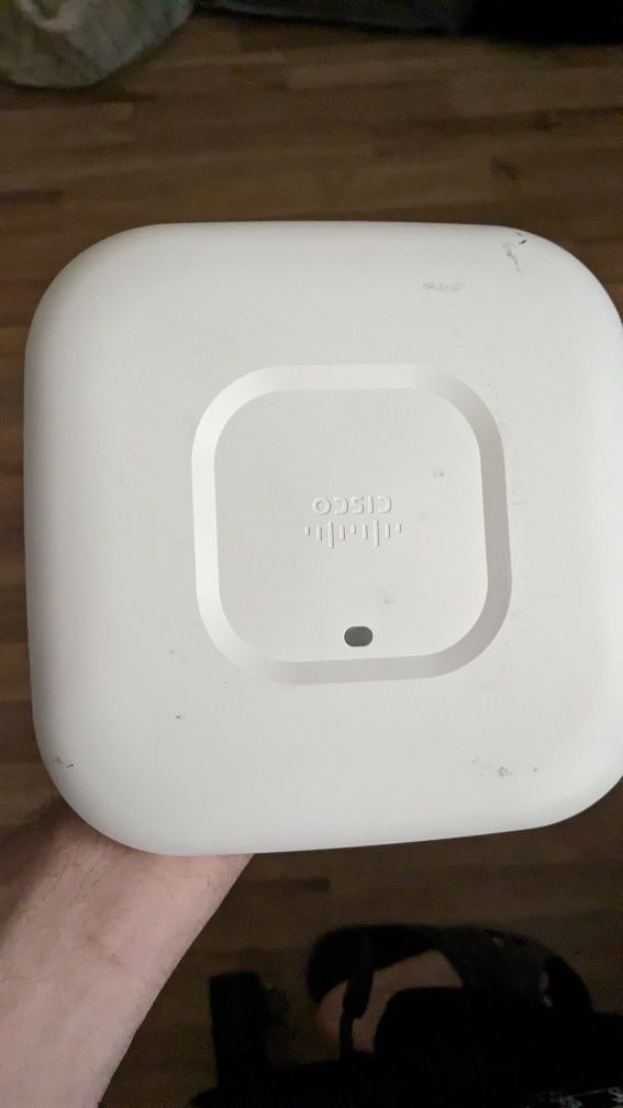 Точка доступу Cisco AIR-CAP2702I-E-K9