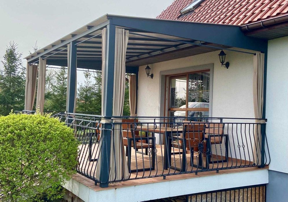 Schody metalowe, stalowe, nowoczesne, loft, na jednej belce, samonośne