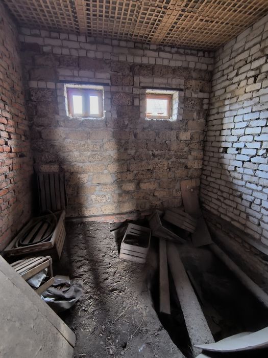 Продам будинок у Люботині