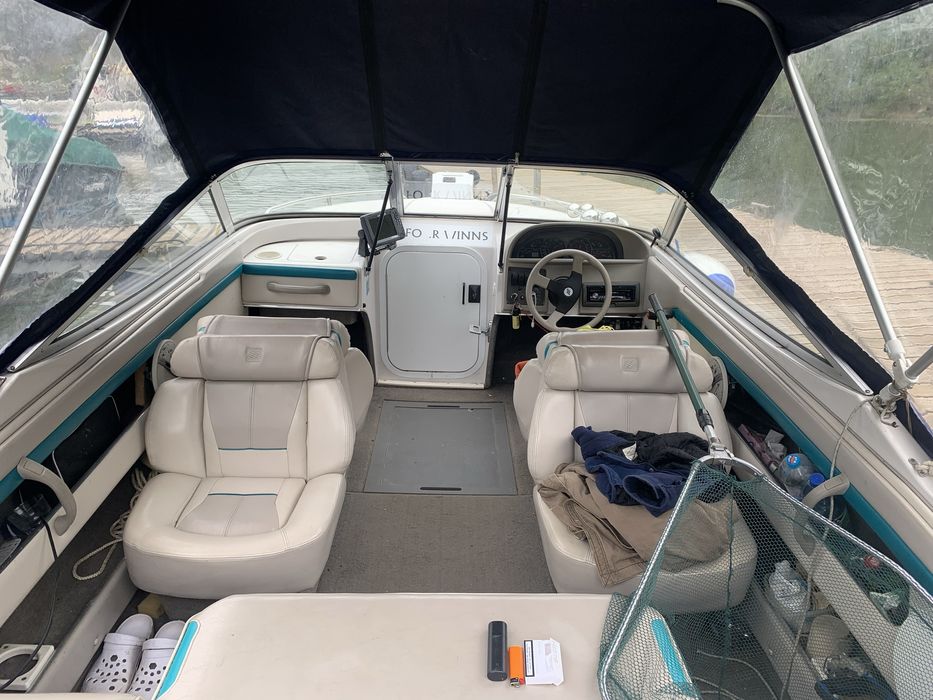 Каютний катер форвінд