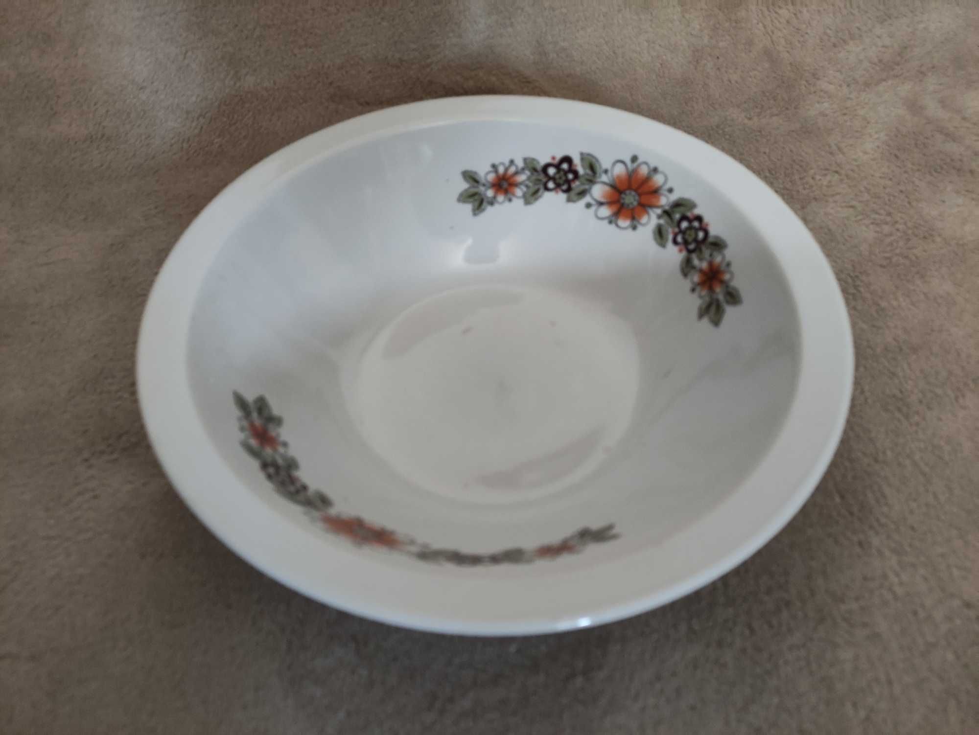 porcelanowa misa salaterka biała kwiatowa aplikacja Wawel