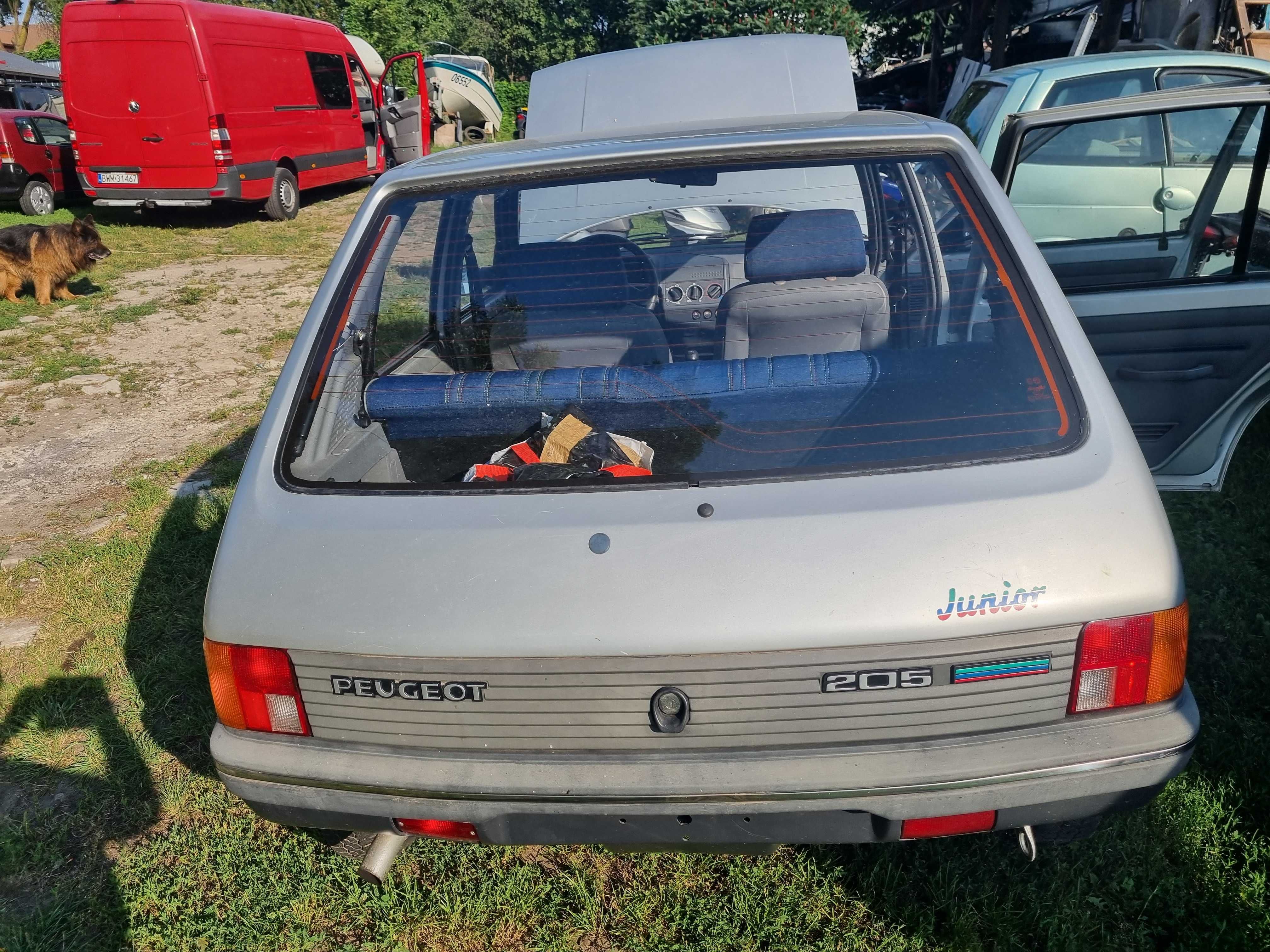 Peugeot 205  z niskim przebiegiem