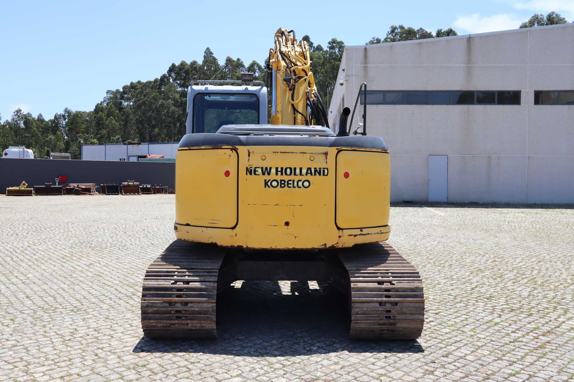 2010 New Holland E135BSR-2 Escavadora de Rastos