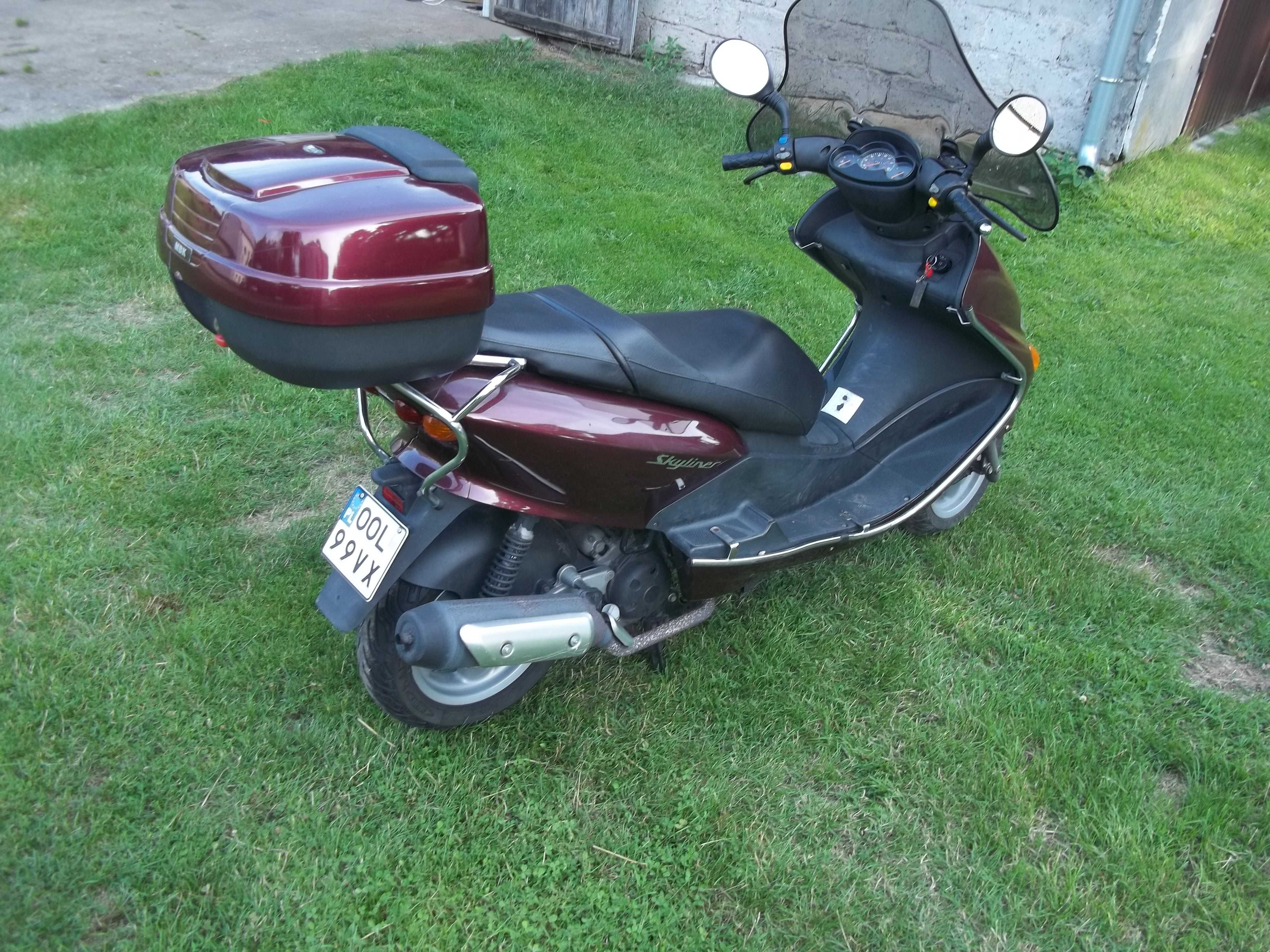 skuter motocykl MBK skyliner 125 Yamaha majesty