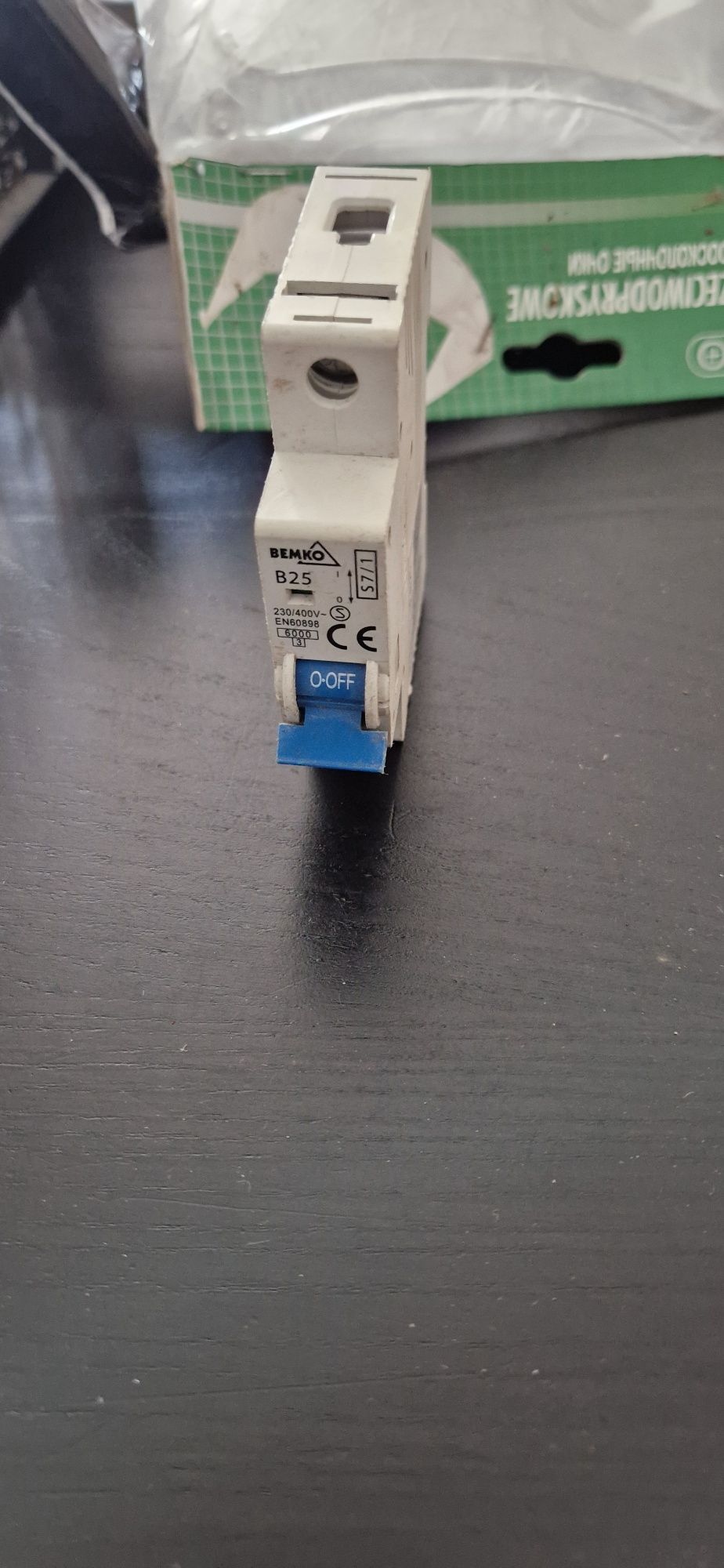 wyłącznik naprądowy  1P B25 25A S301 A00-S7-1P-B25
