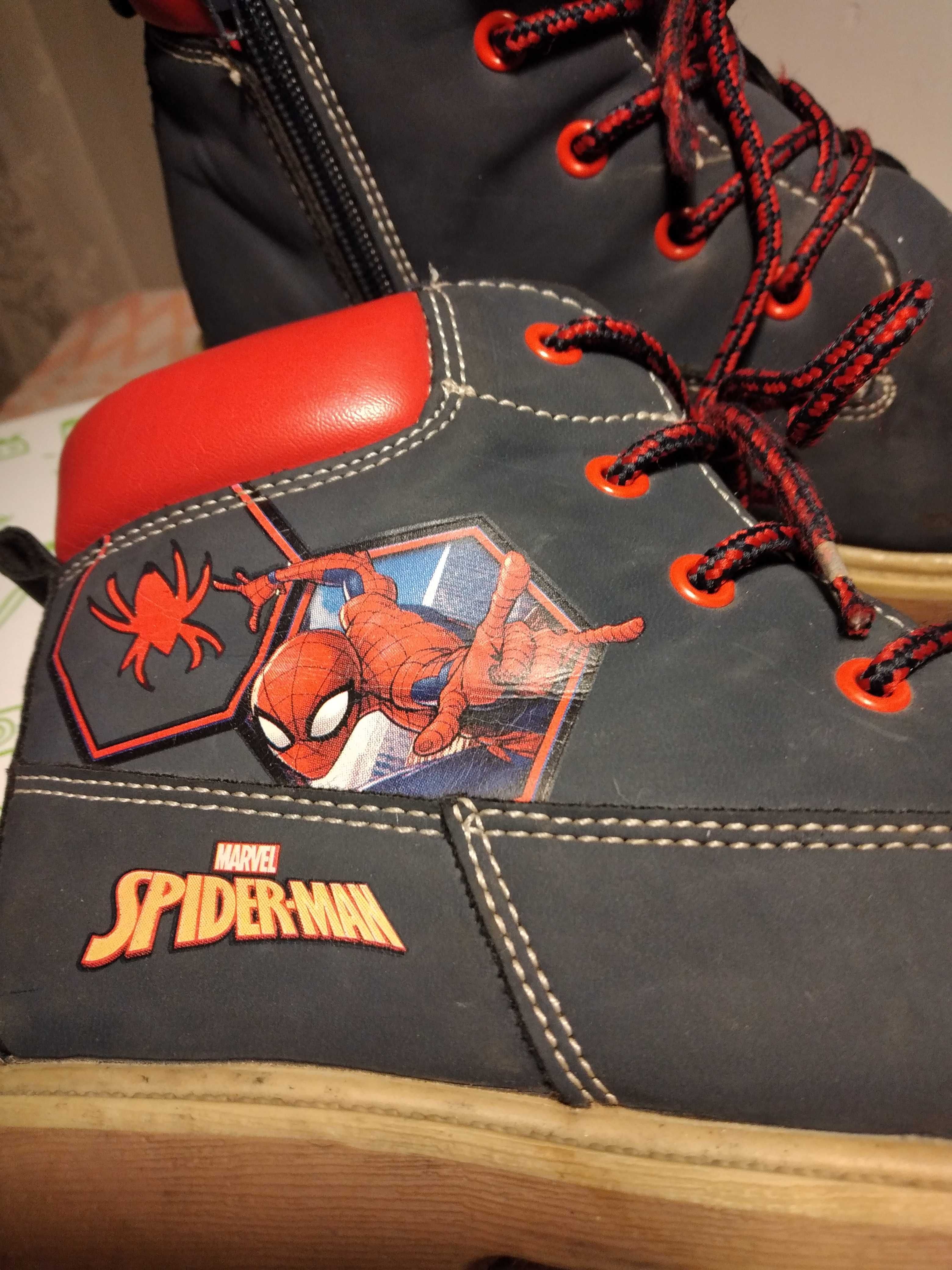 NA WIOSNĘ Markowe Buty Spiderman Marvel R35