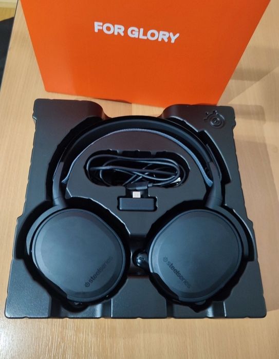 Sprzedam Steelseries Arctis 7+ bezprzewodowe