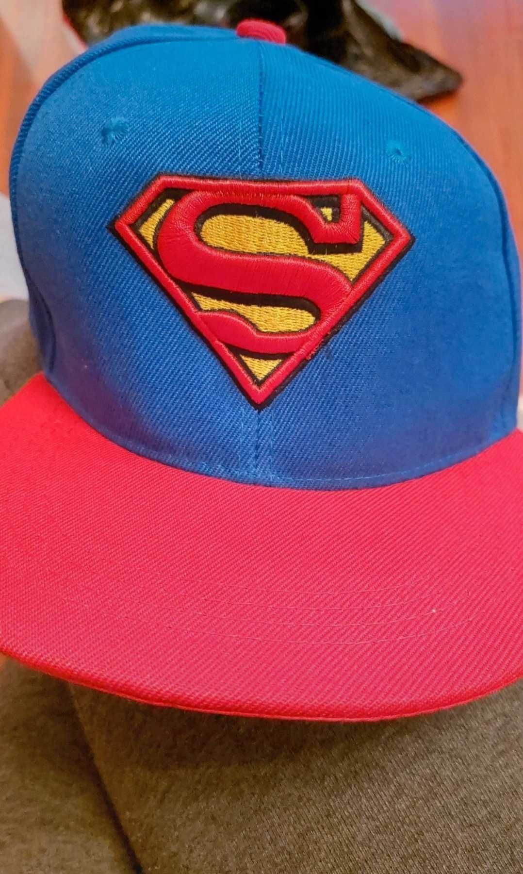 Czapka z daszkiem dżokejka męska superman