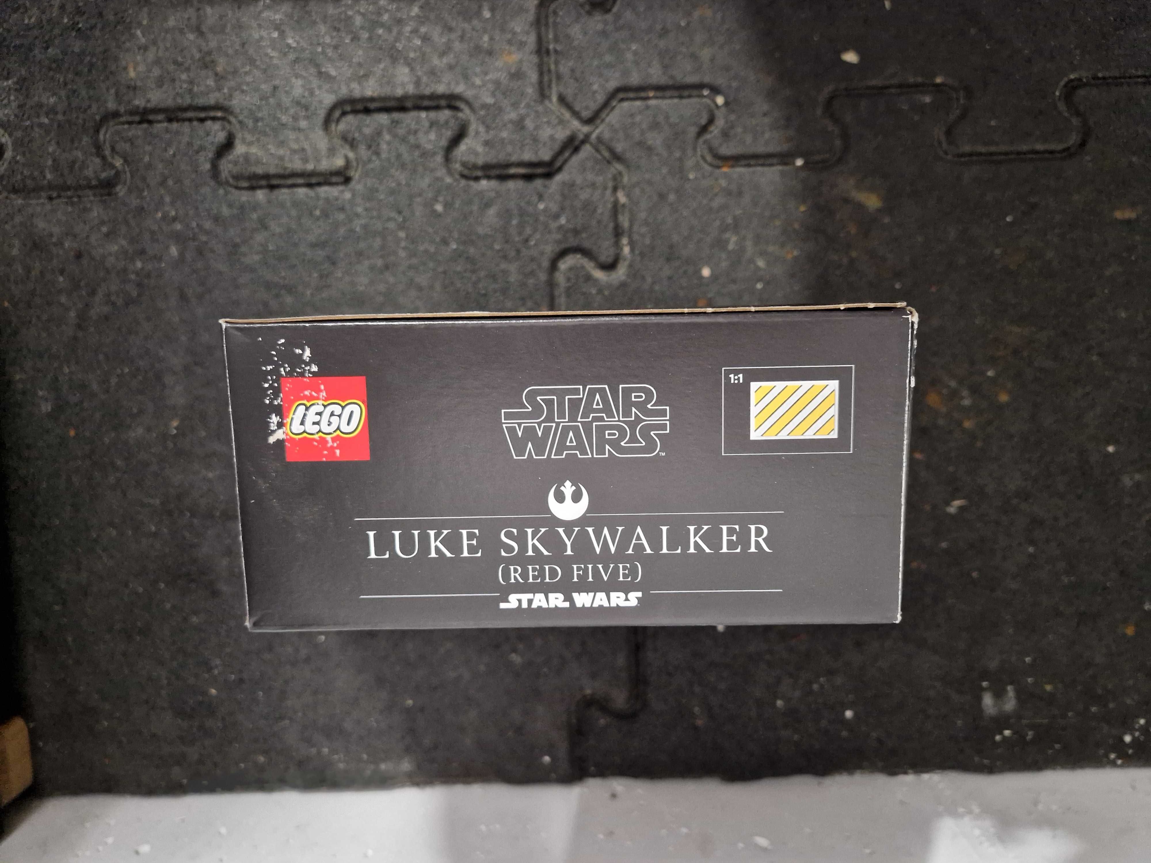 75327 LEGO Star Wars Hełm Luke’a Skywalkera - Czerowny Pięć (Nowe)