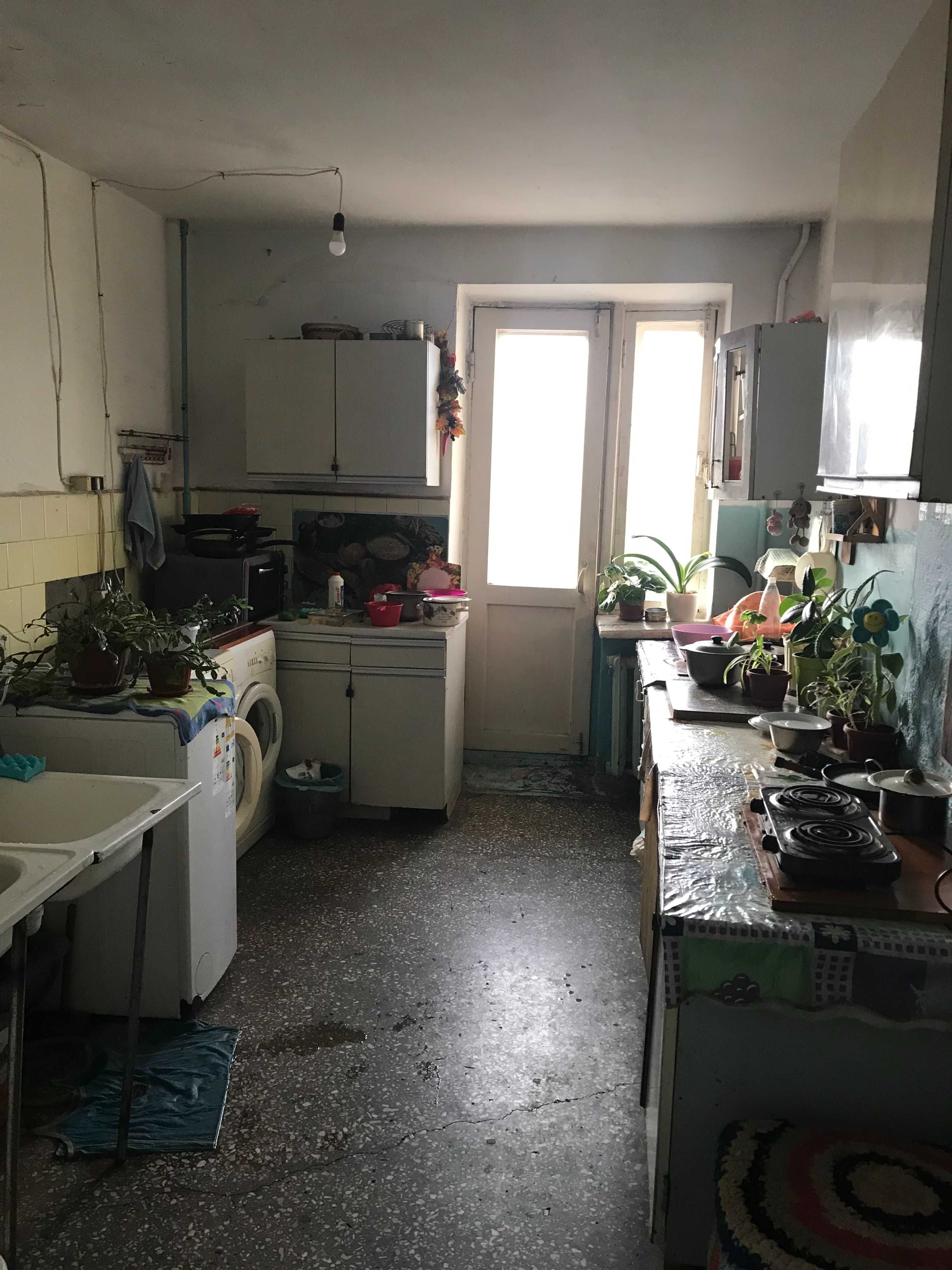 Кімната в гуртожитку на Олександрійській