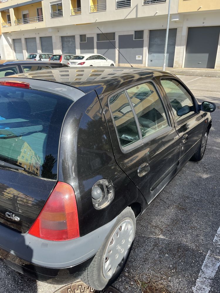 Renault Clio 1.2 RN de 2001