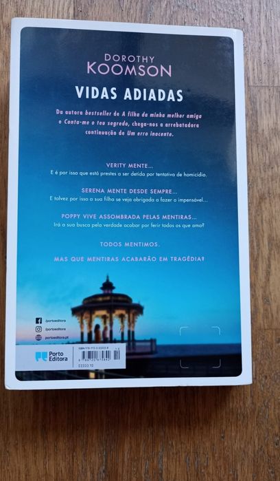 Livro "Vidas adiadas" de Dorothy Koomson