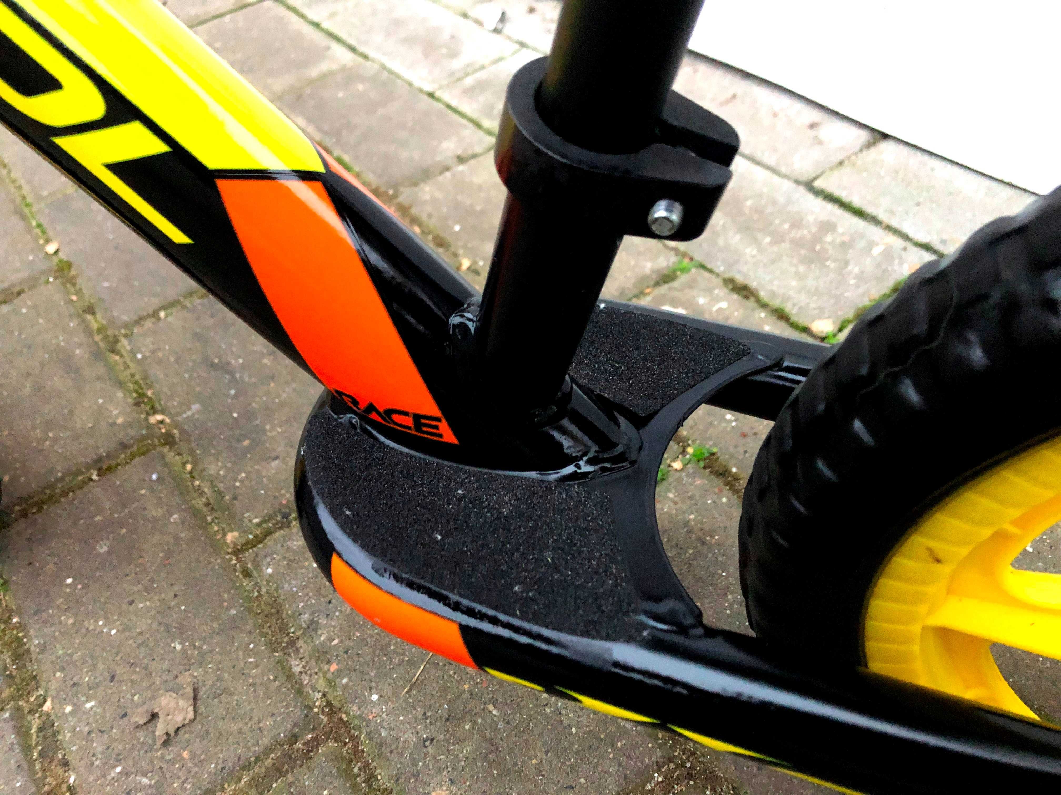 WYPRZEDAŻ ULTRALEKKI ~2,5kg Rowerek biegowy *S'Cool Pedex Race* 12cali
