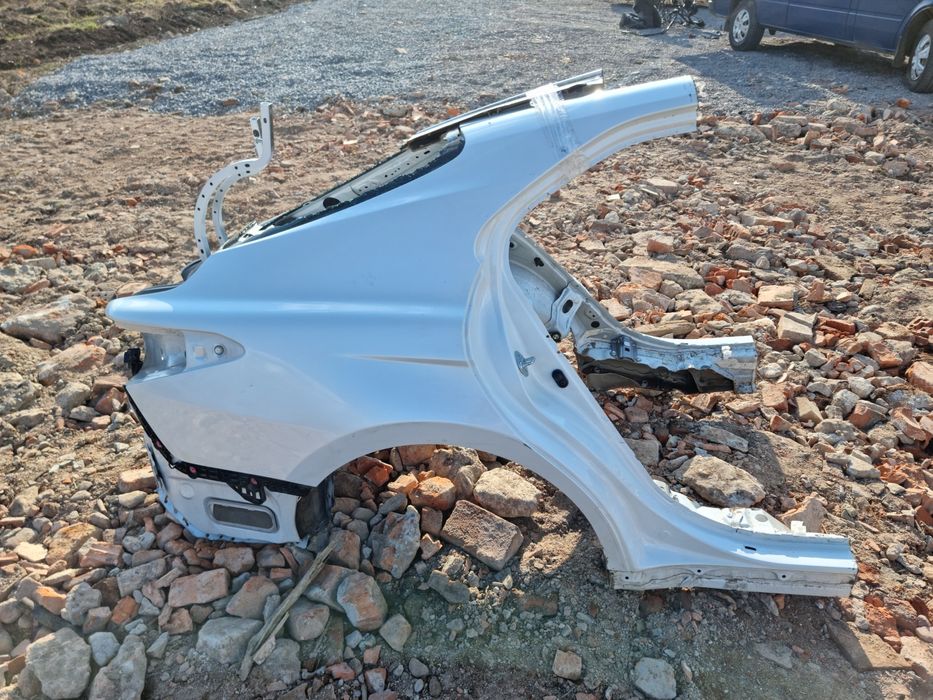 Четверть задня права колір 089 Toyota Camry 70 розборка 2018-2024