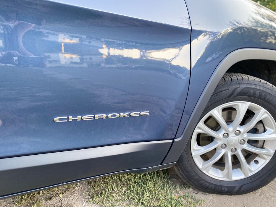 Jeep Cherokee 2019 4*4 шкіряний салон