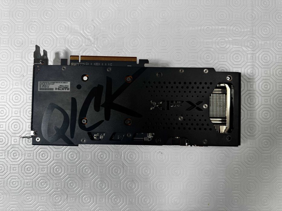 XFX Speedster QICK308 Radeon RX 6600 XT
