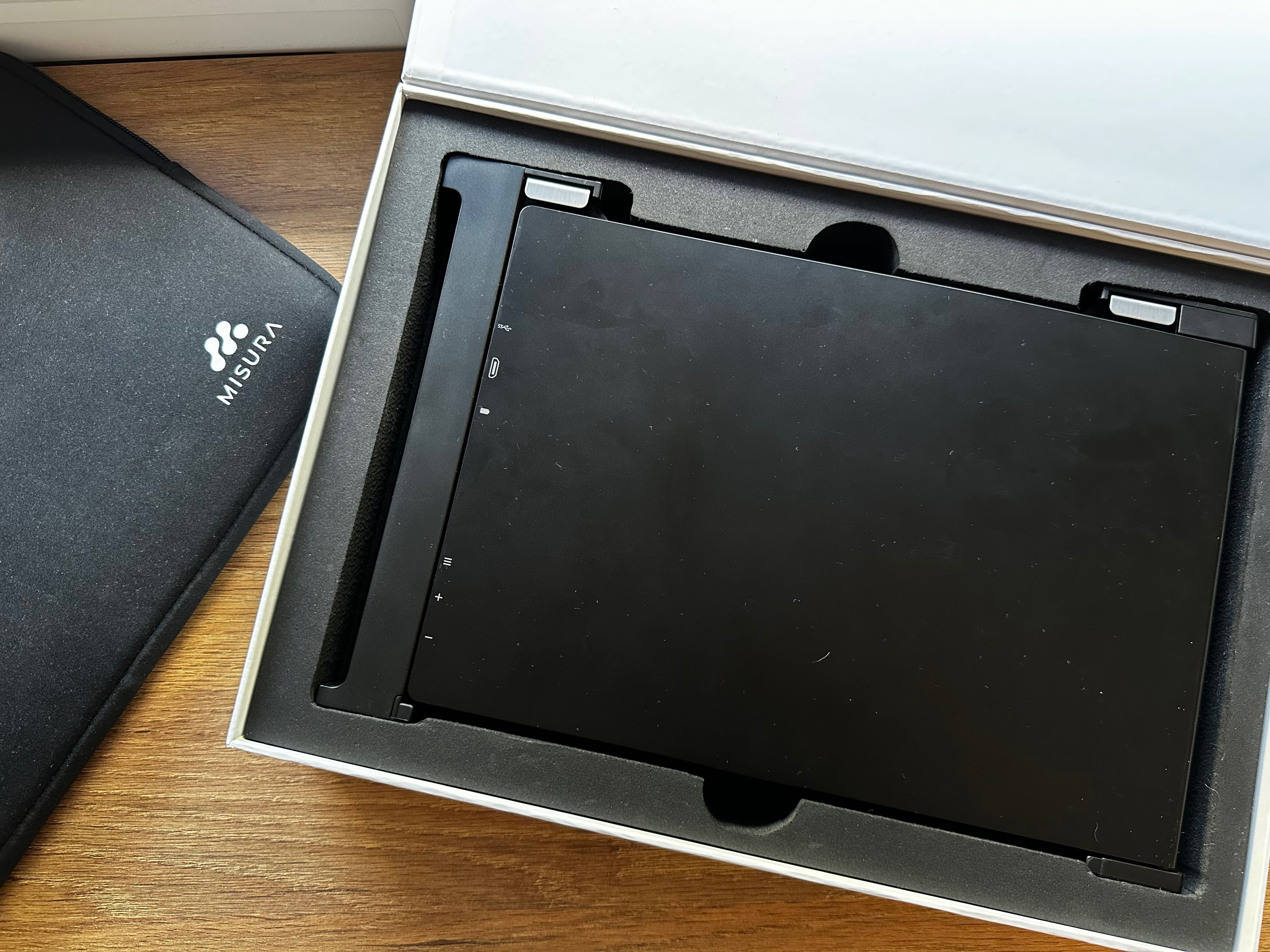 Portable Tri-Screen for Laptop Model: 3M1106D