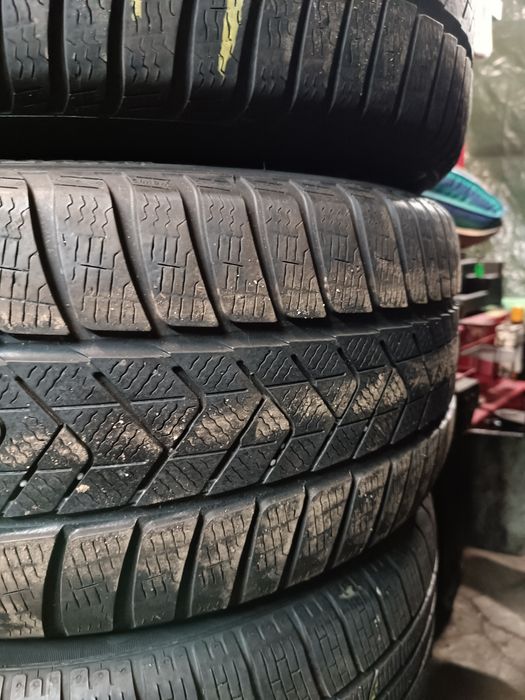 Opony Zimowe 275 40 R18 Pirelli.      w78