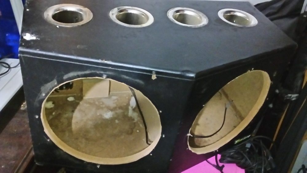 caixa de subhoofer tunning para dois falantes de 12 polegadas