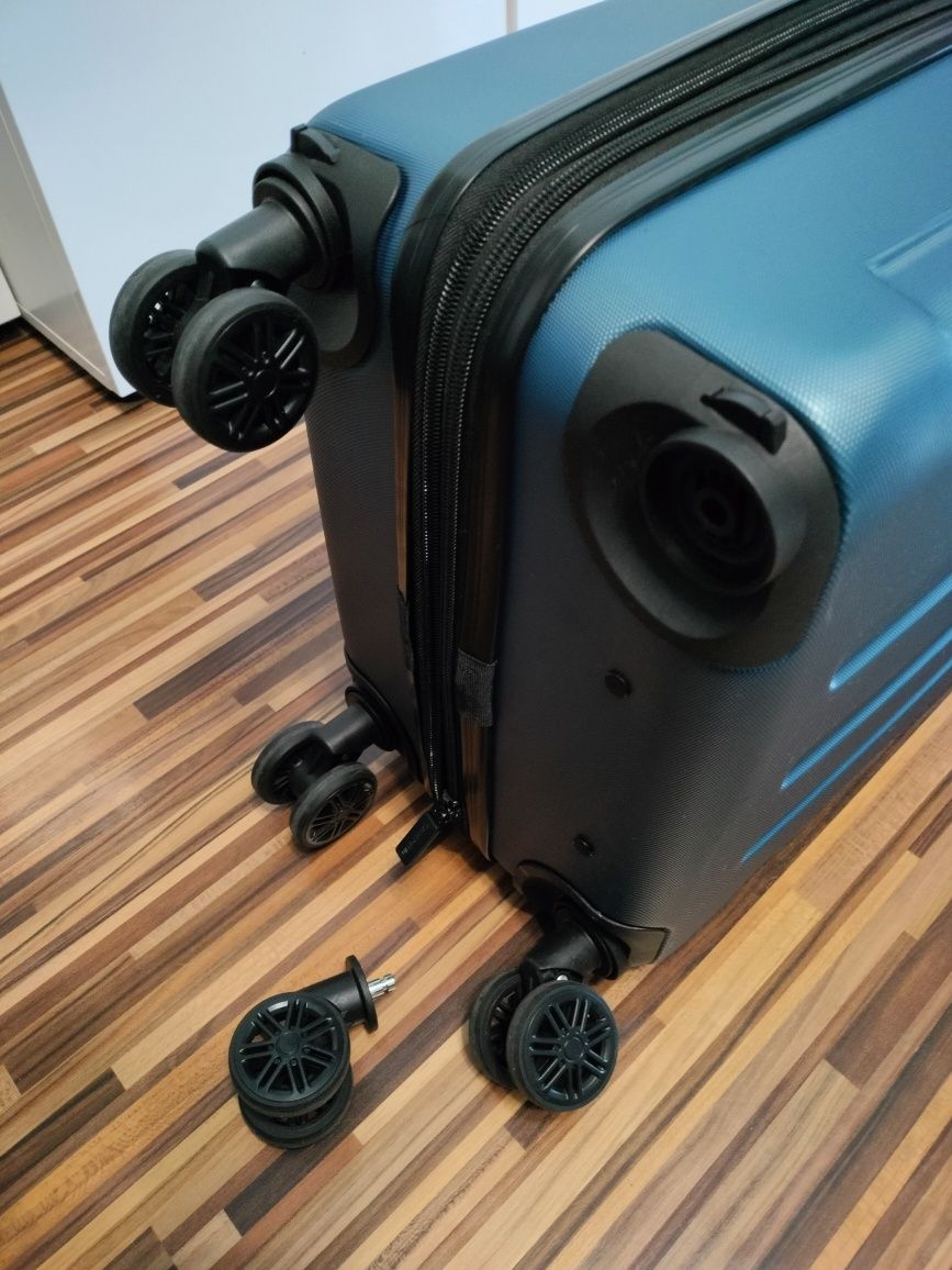 Nowa walizka ABS mała S odpinane kółka poszerzana