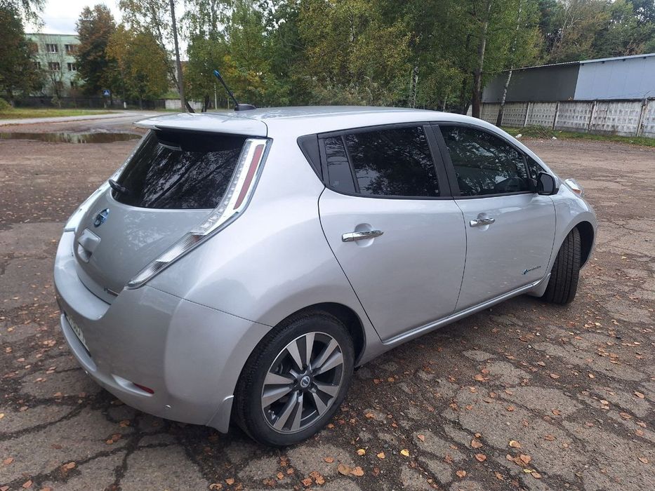 Nissan leaf 2014