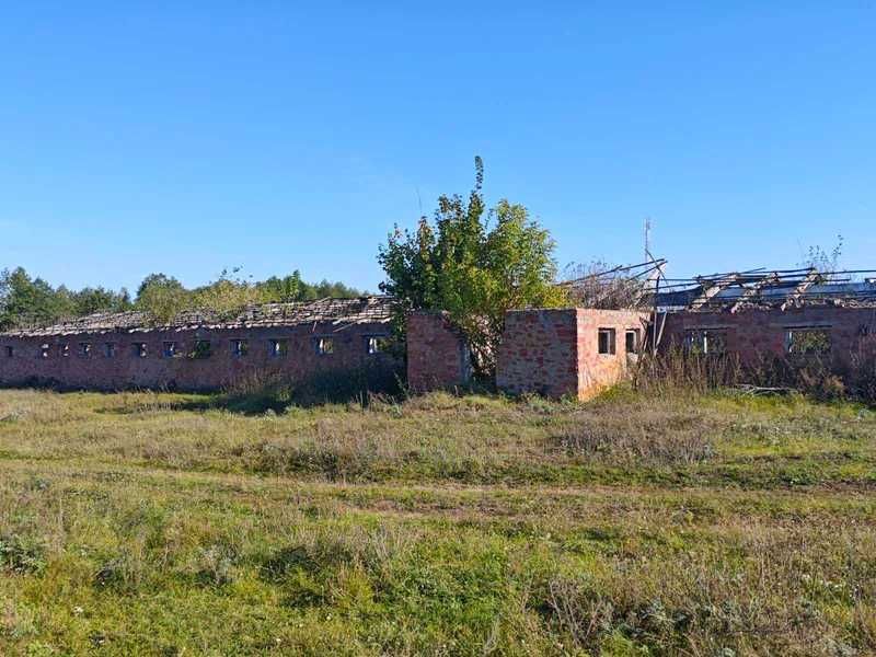 ПРОДАЖ - Нежитлове приміщення, площею 762,3 кв.м. с. Прибитки