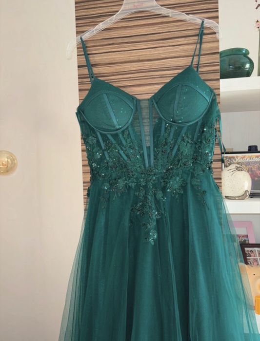 Sukienka studniówkowa księżniczka