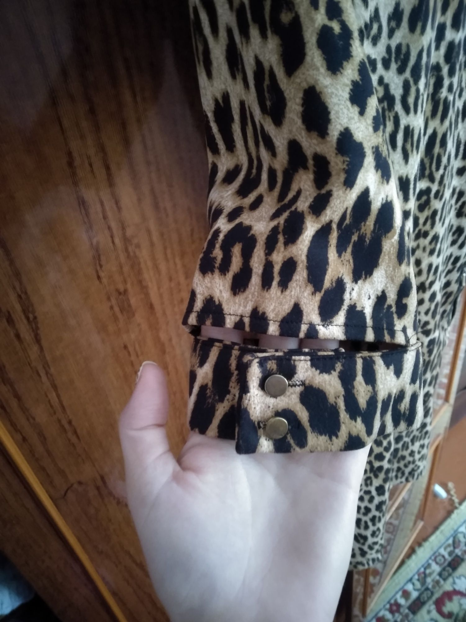 Продам леопардову сукню