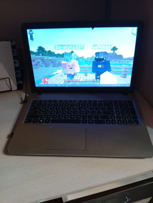 Продам робочий ноутбук