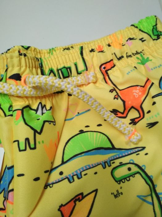 Spodenki dinozaury 128 nowe