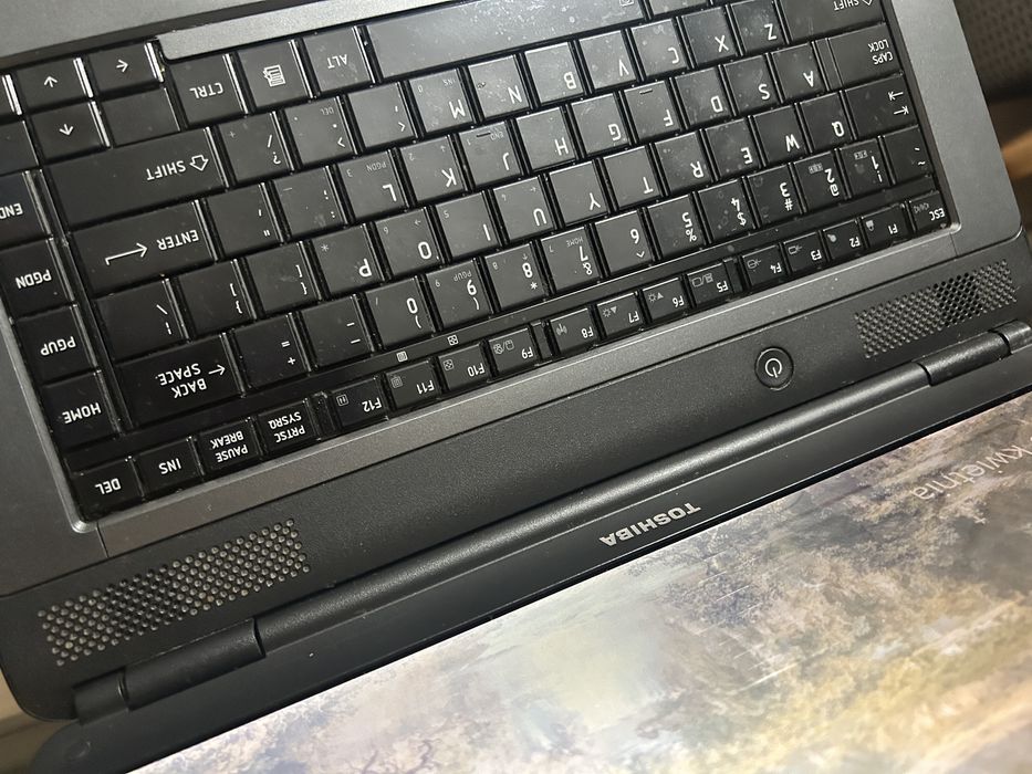 Laptop Toshiba Satellite L300 15,4" 4GB Ram 250GB Dysk Intel T3400