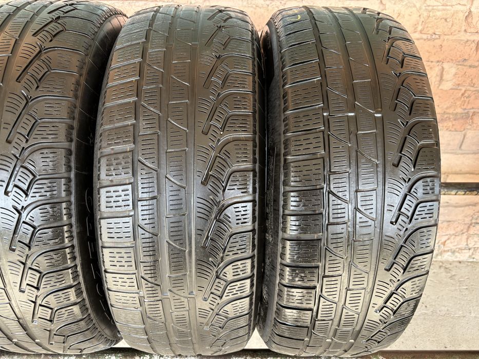 Комплект шин 225/60R17 Pirelli