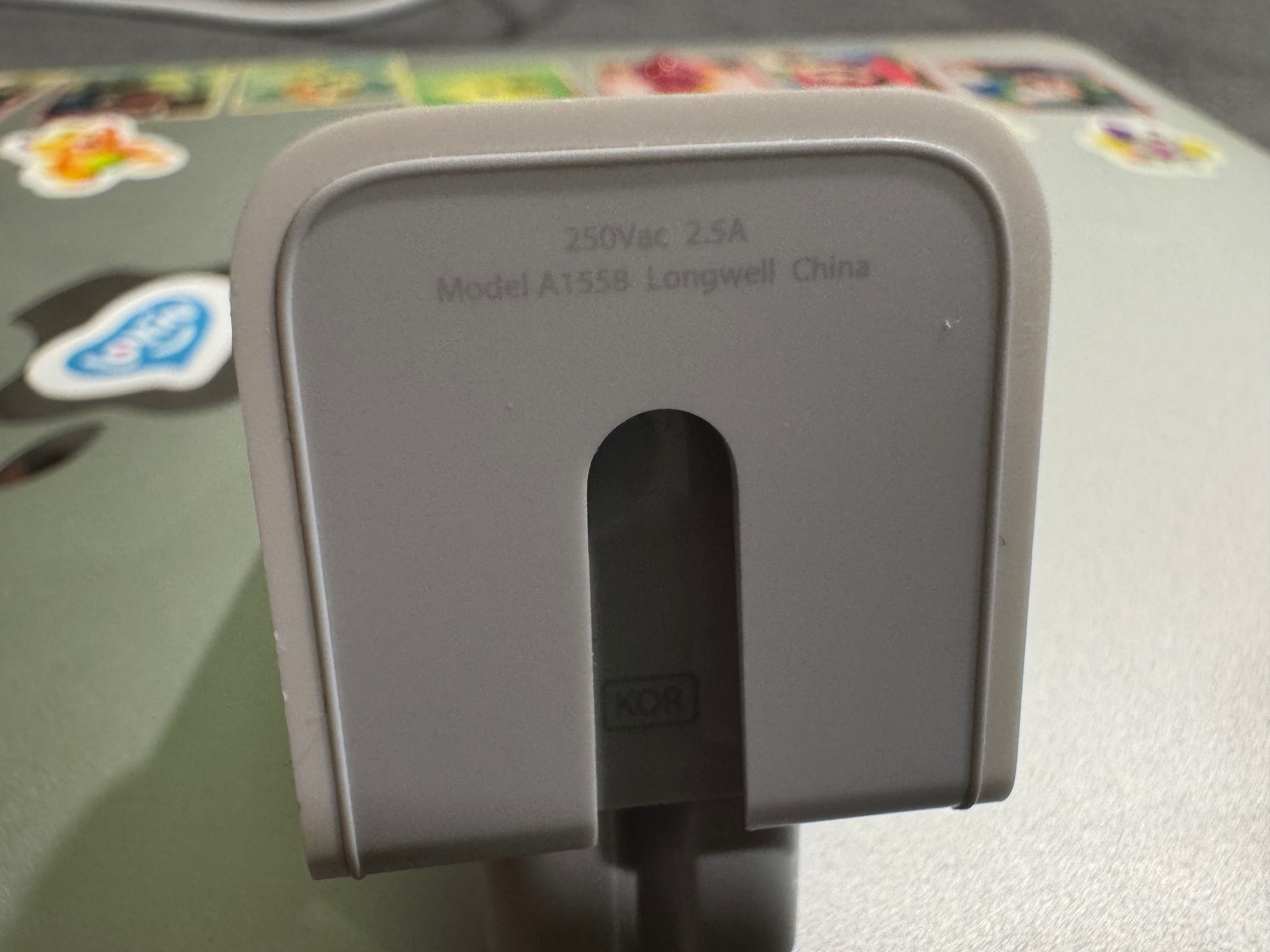 Оригінальна вилка для блока живлення Apple MacBook Power Adapter